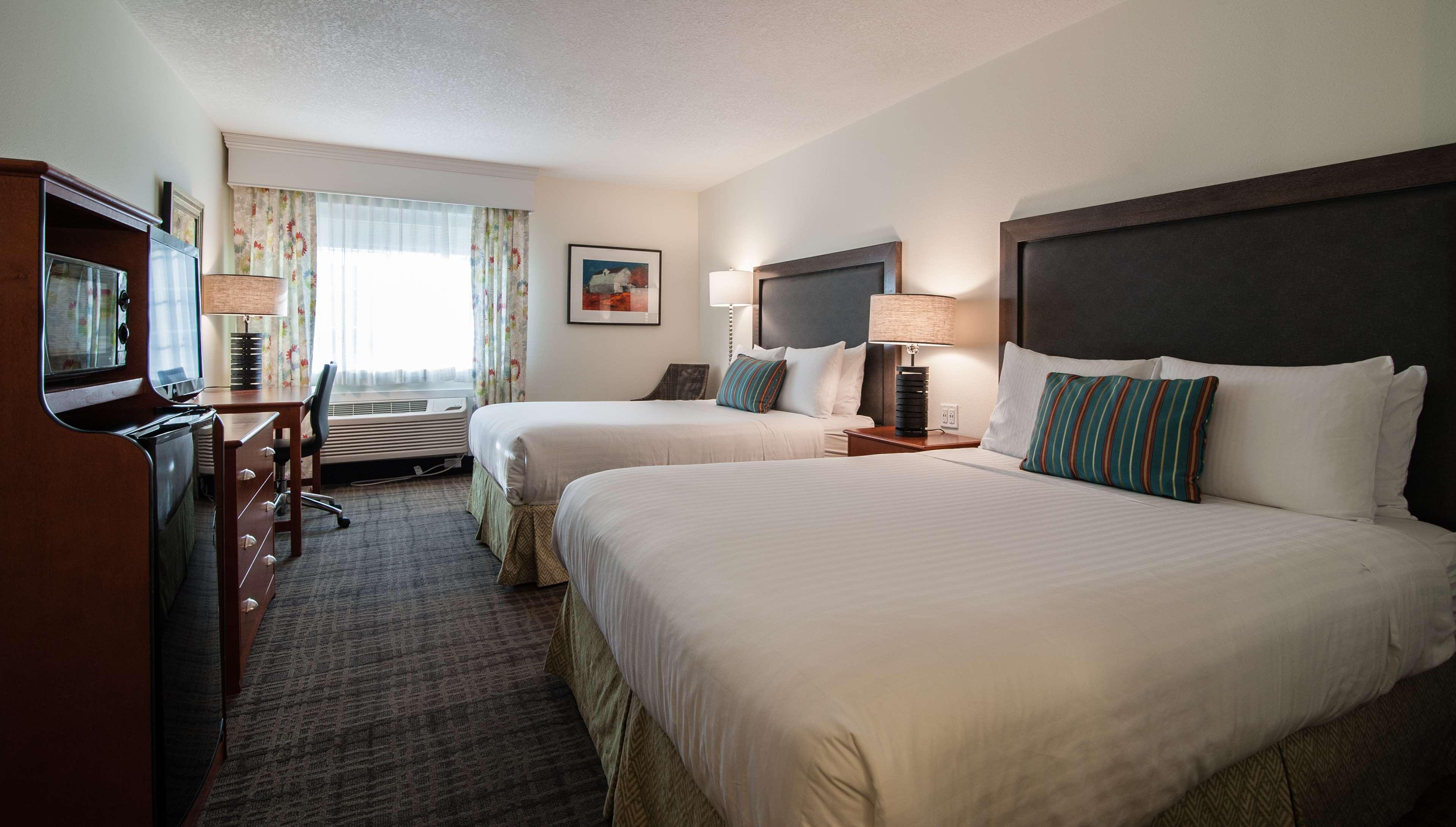 Best Western Plus University Park Inn & Suites Ames Exteriör bild