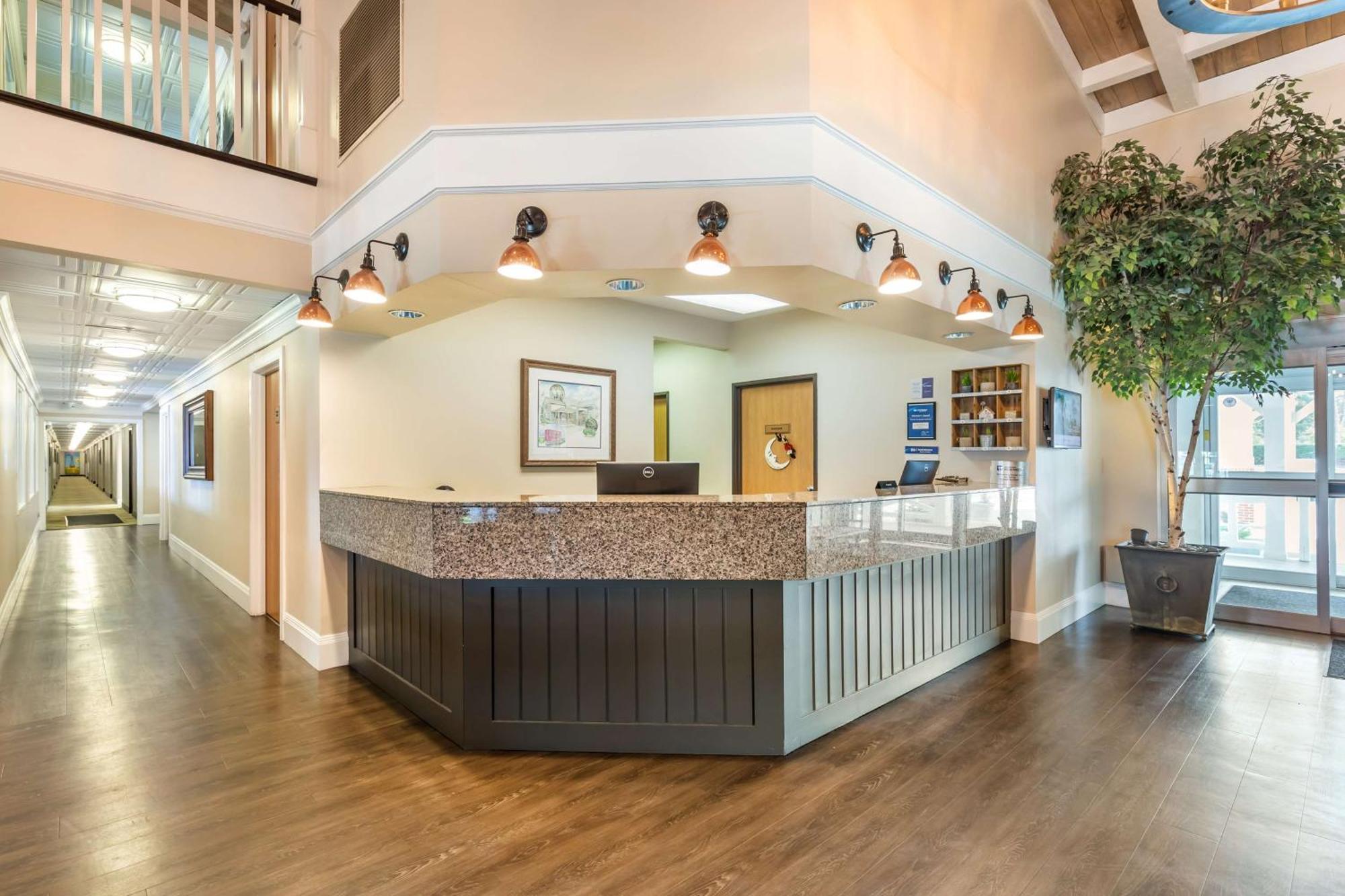 Best Western Plus University Park Inn & Suites Ames Exteriör bild