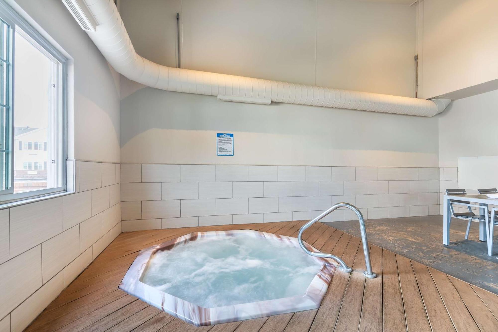 Best Western Plus University Park Inn & Suites Ames Exteriör bild