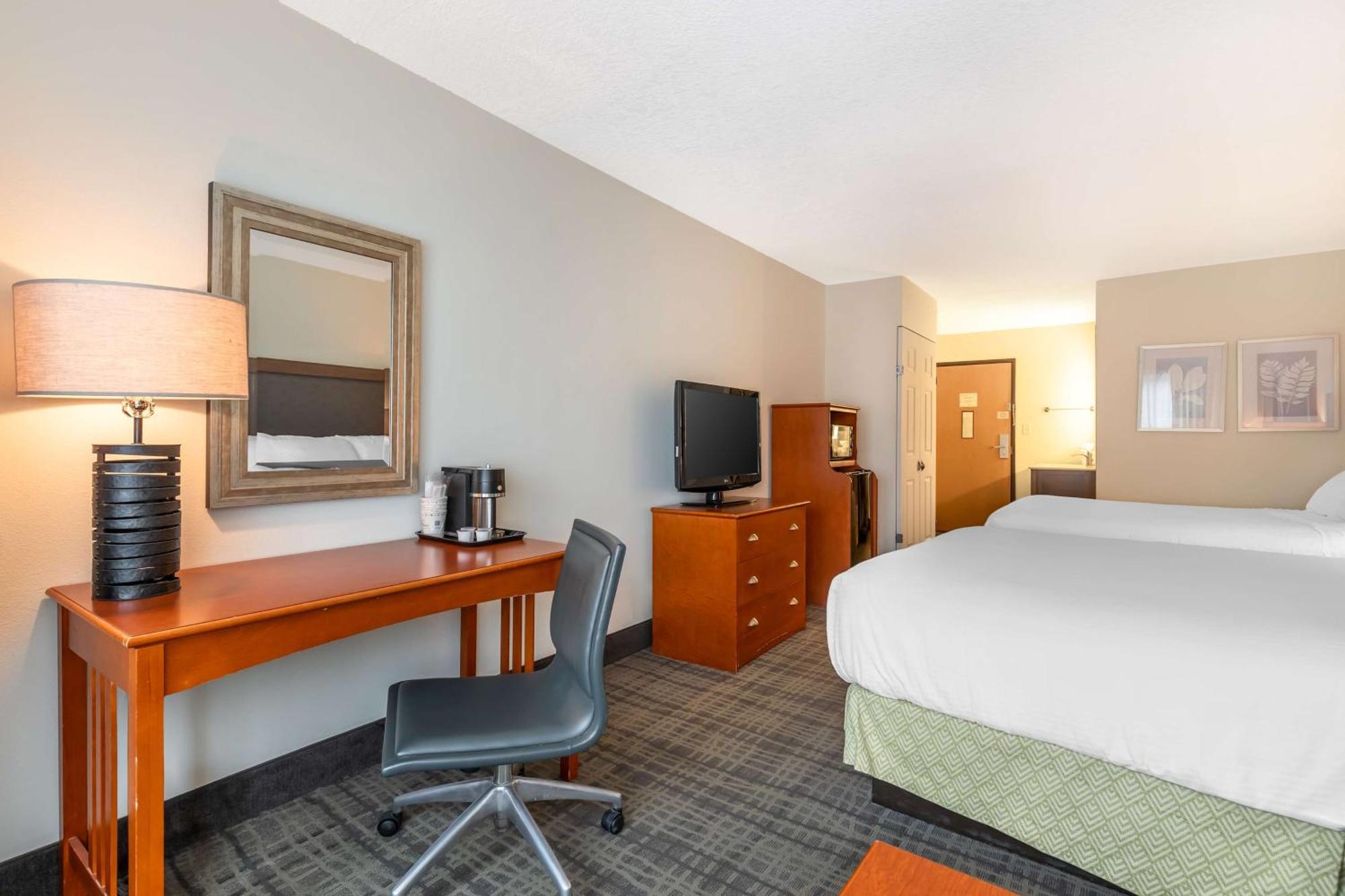 Best Western Plus University Park Inn & Suites Ames Exteriör bild
