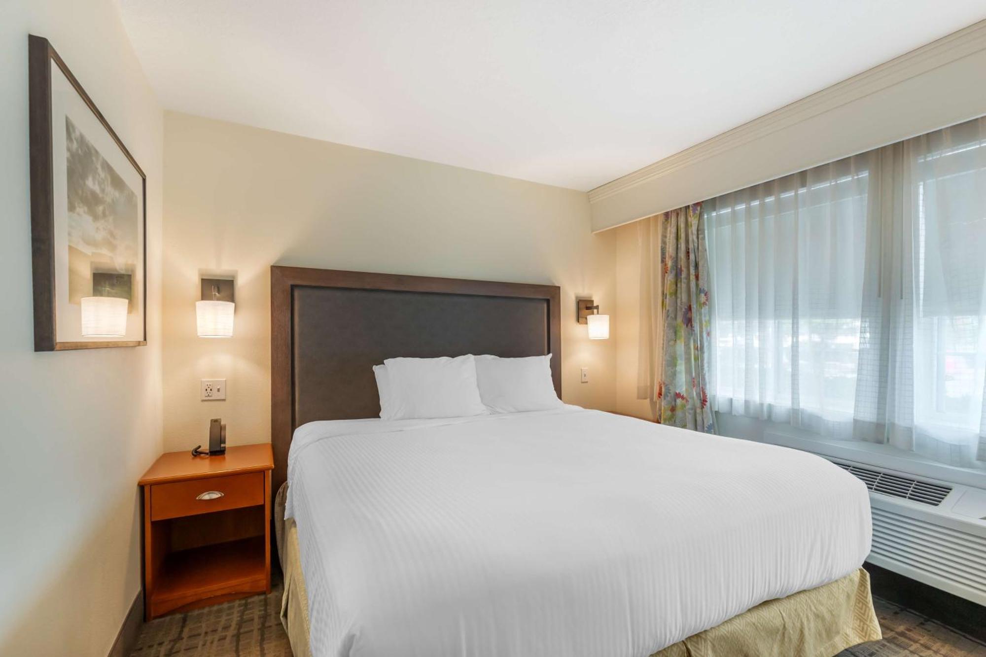 Best Western Plus University Park Inn & Suites Ames Exteriör bild