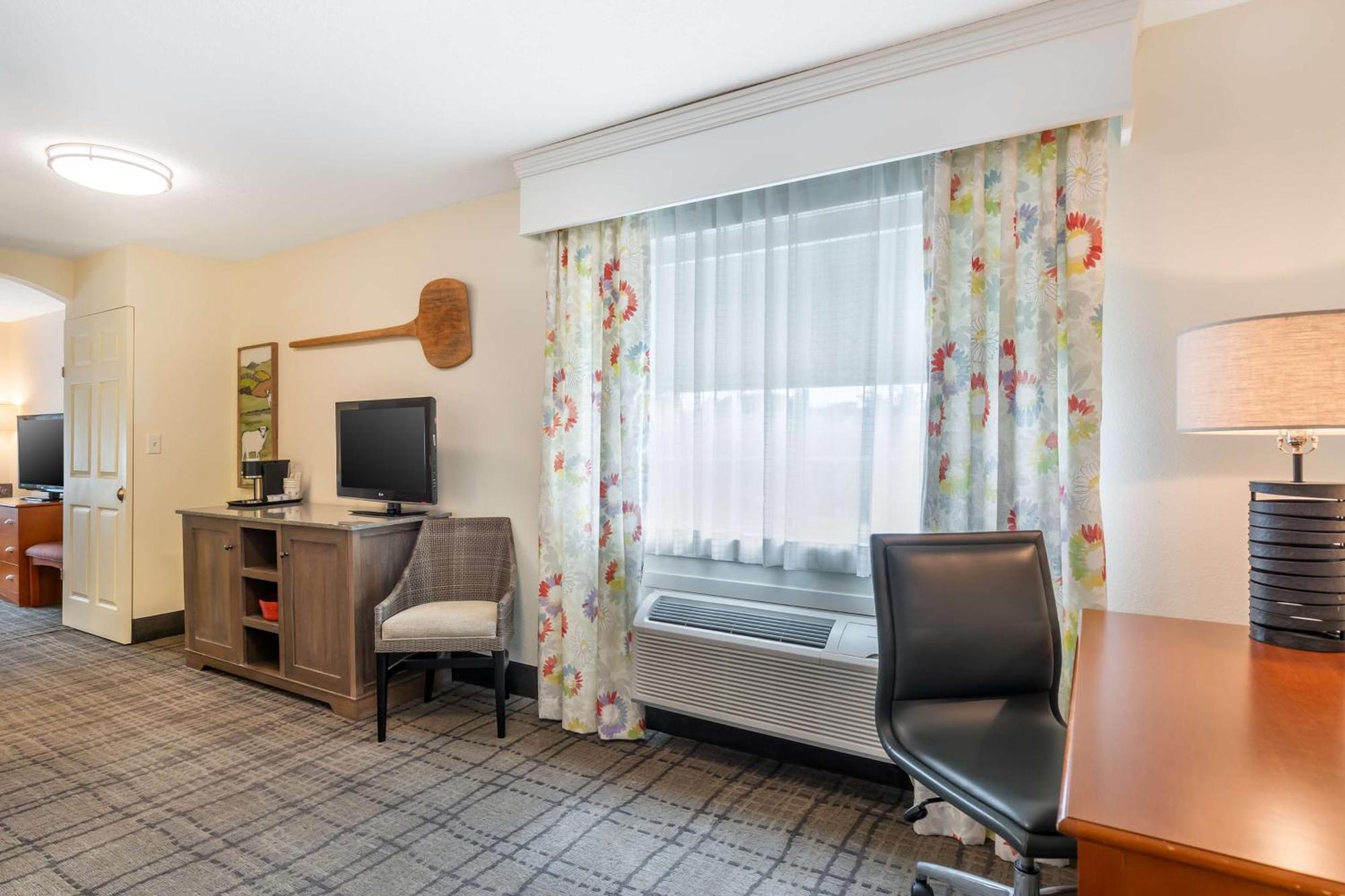 Best Western Plus University Park Inn & Suites Ames Exteriör bild