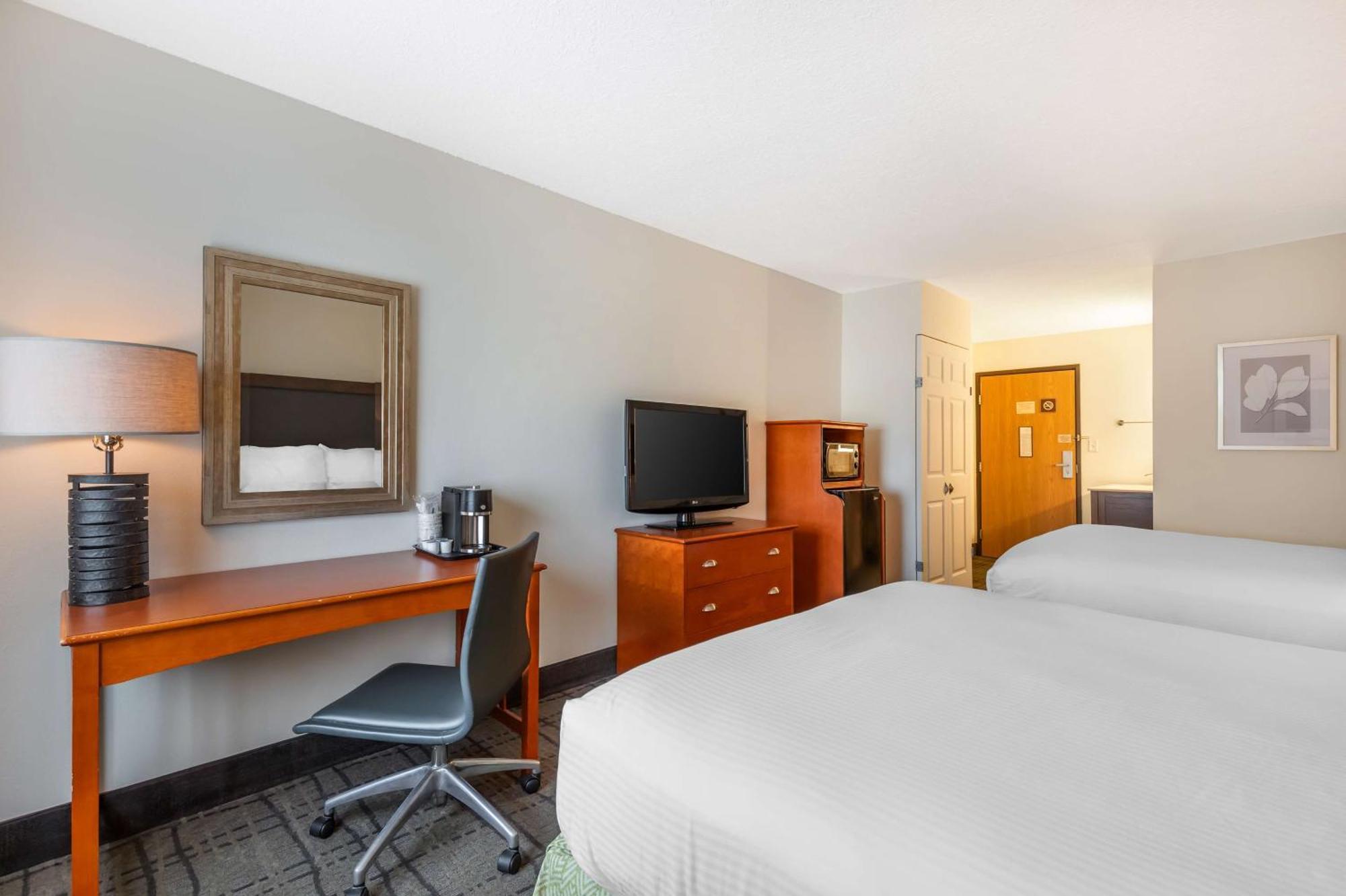 Best Western Plus University Park Inn & Suites Ames Exteriör bild
