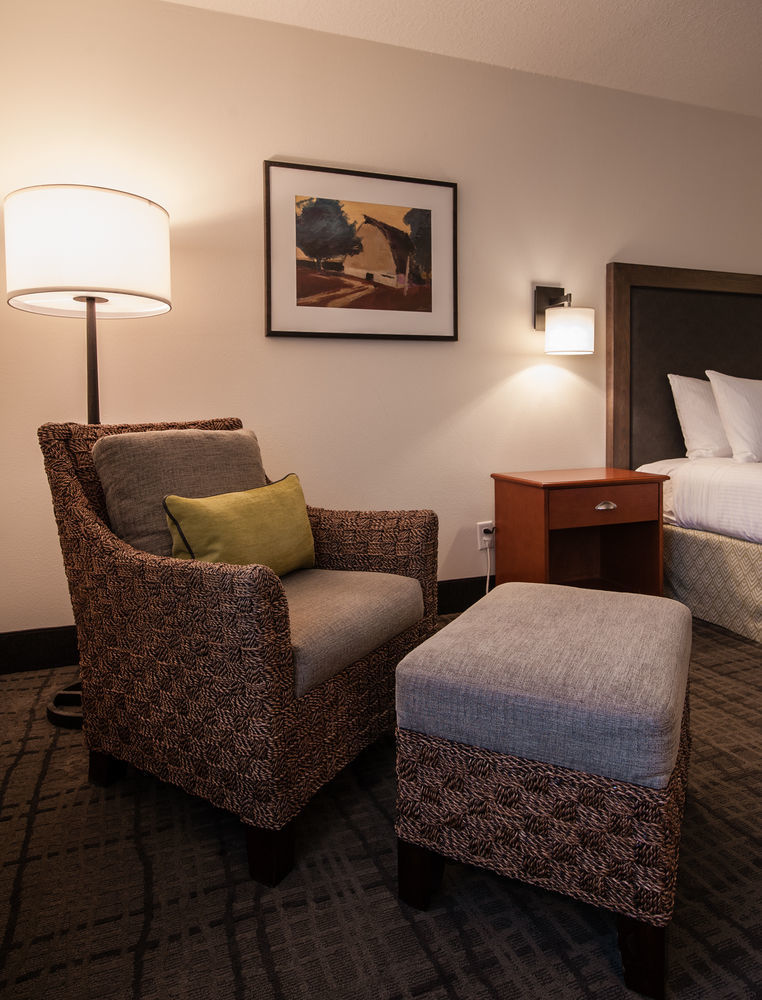 Best Western Plus University Park Inn & Suites Ames Exteriör bild