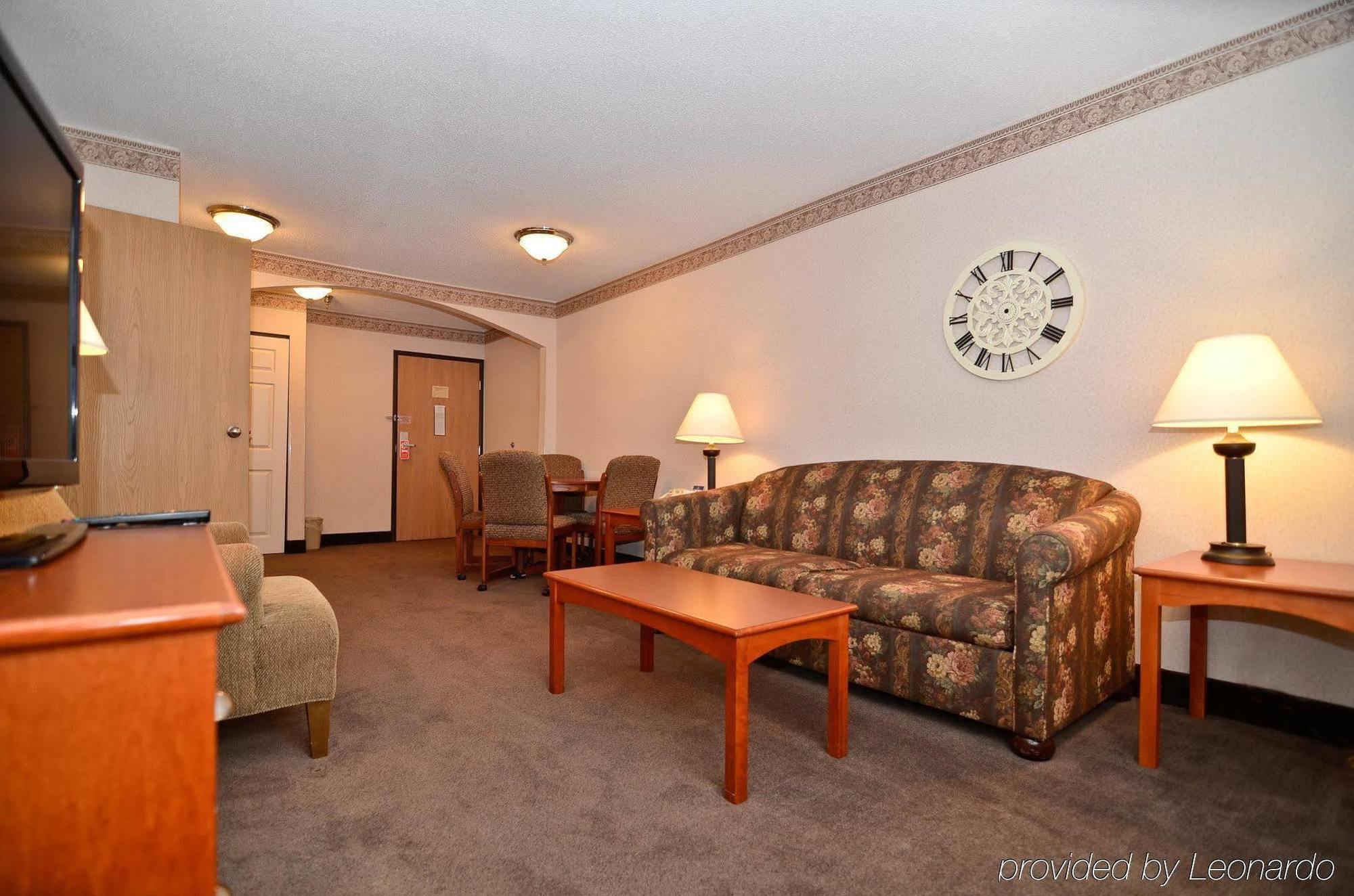 Best Western Plus University Park Inn & Suites Ames Exteriör bild
