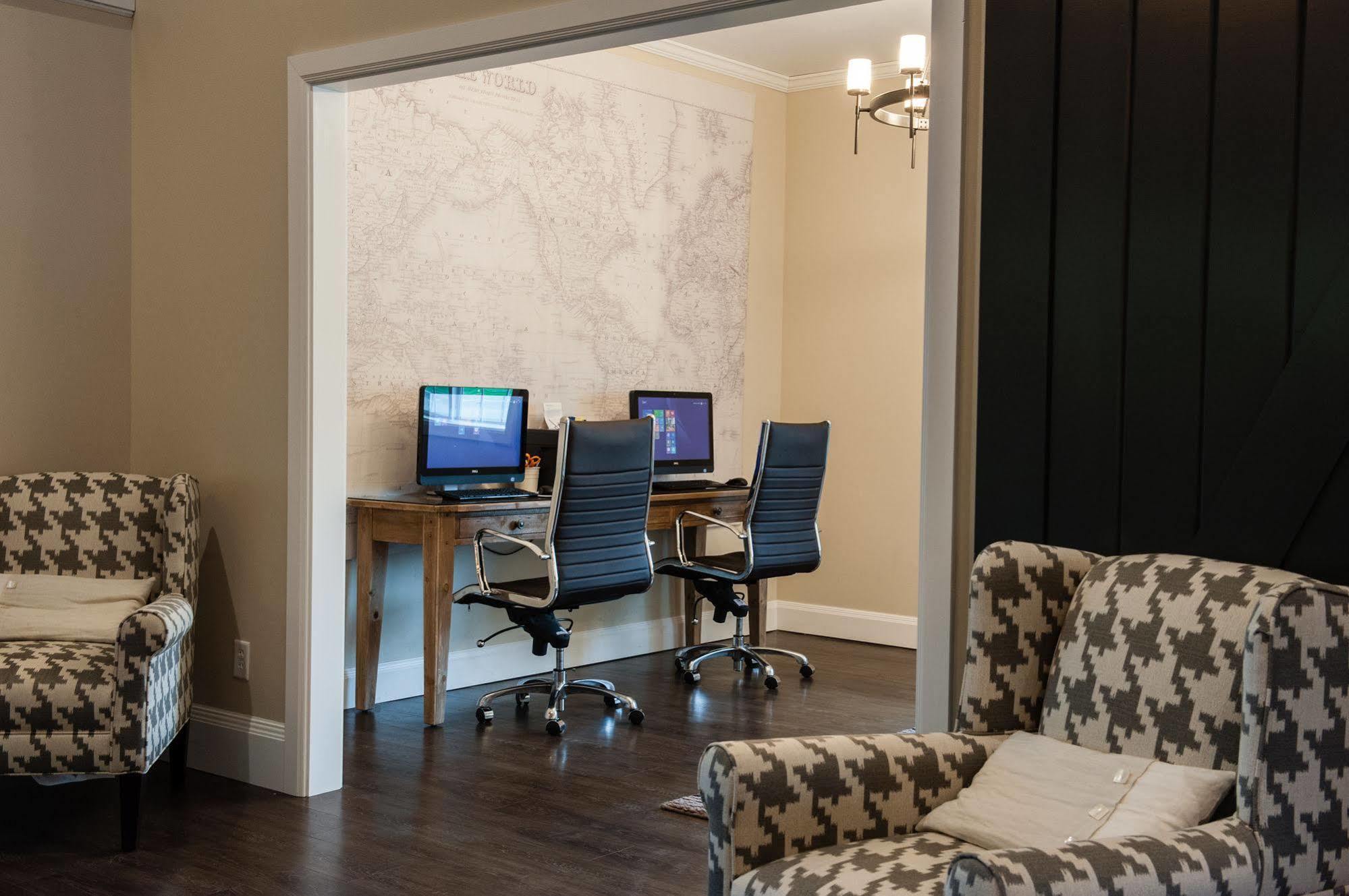 Best Western Plus University Park Inn & Suites Ames Exteriör bild