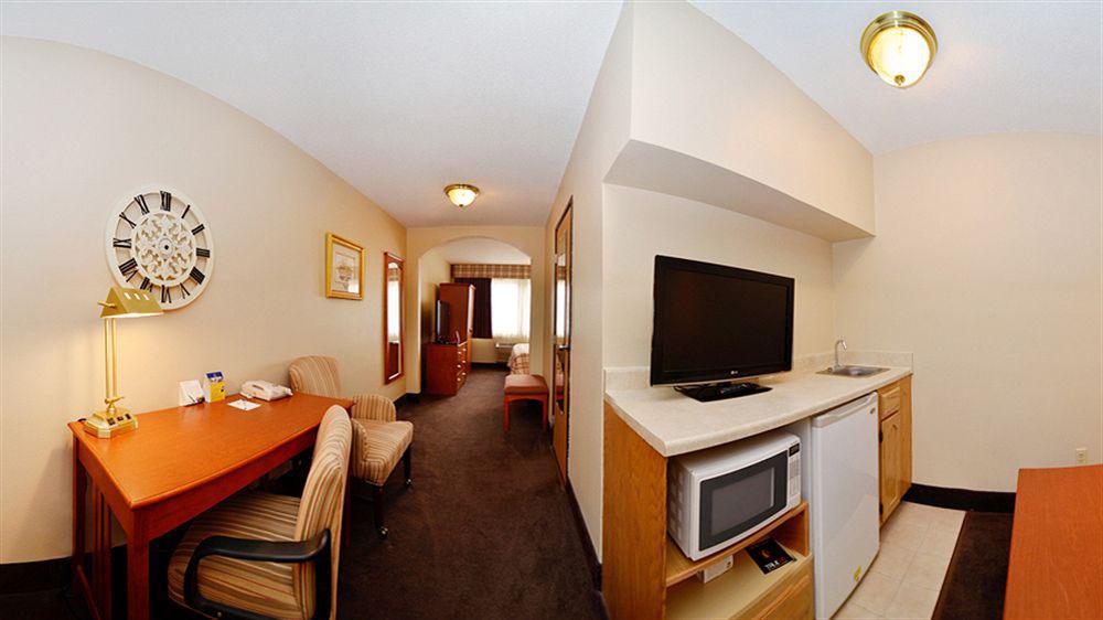 Best Western Plus University Park Inn & Suites Ames Exteriör bild